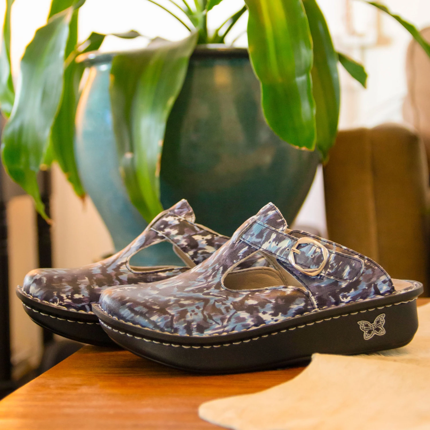 Classic Feral Shoe 2 Classic Feral Shoe - Image 2