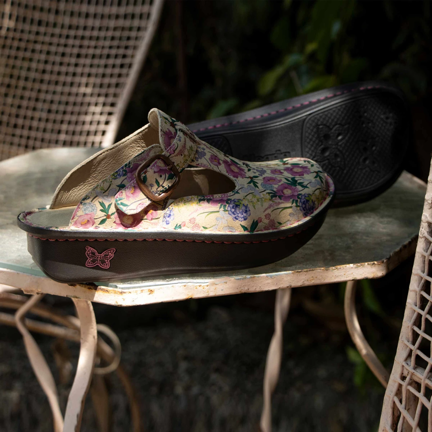 Shoes Classic A Fine Romance Shoe 2 Shoes Classic A Fine Romance Shoe - Image 2