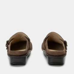 Shoes Brigid La Dee Dottie Brown Clog -Cheap Shoes Store BRI 8117 S3 ee48b5fd abe1 48a7 9dff 7f6a0cfc1de6