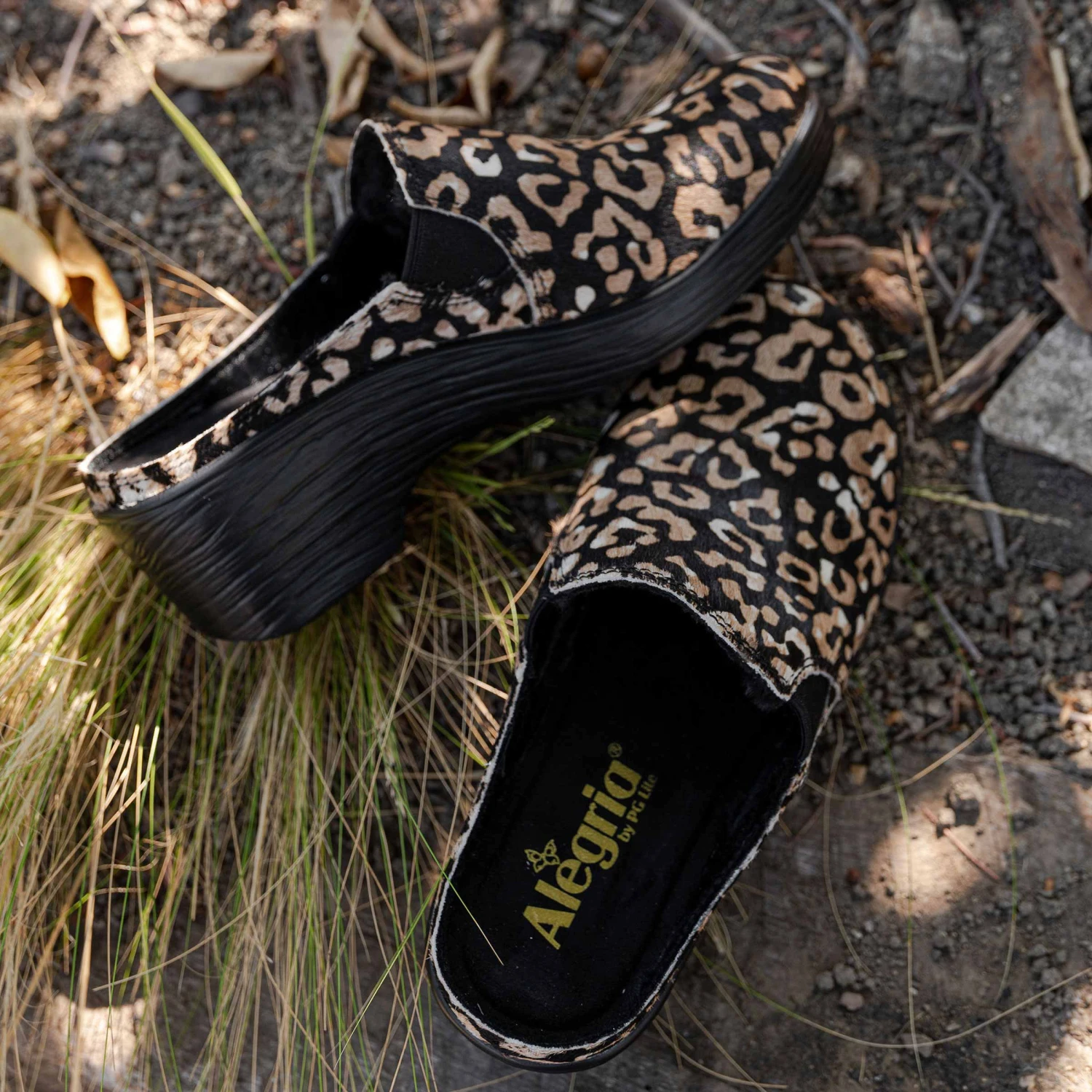 Sereniti Luxe Tundra Clog 2 Sereniti Luxe Tundra Clog - Image 2